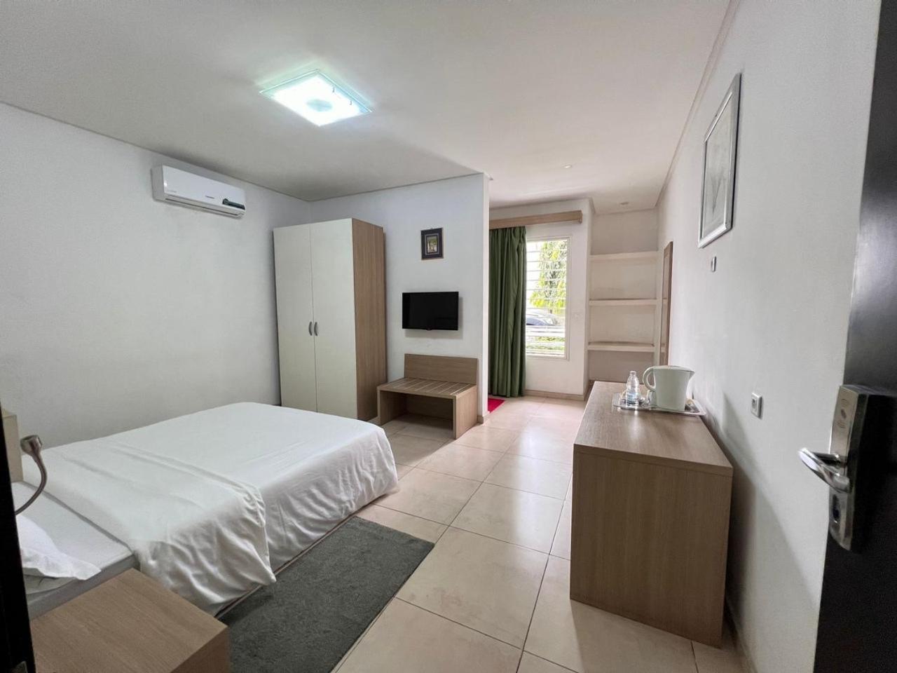 Residence Achenbach Abidjan Exterior foto