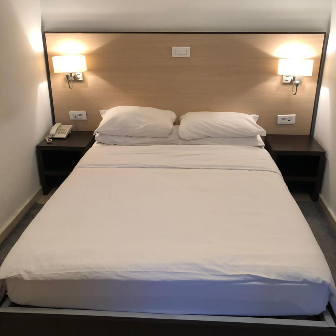 Residence Achenbach Abidjan Quarto foto